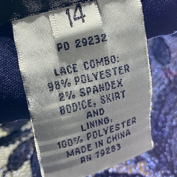 Dress - After Five - Picture 7 of 7